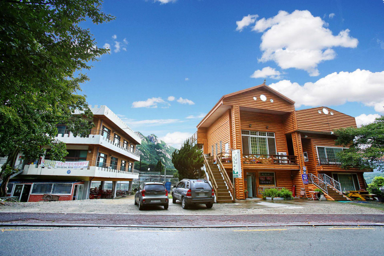Exterior & Views 4, Gongju Mountain Beyond Namchon Pension, Gongju