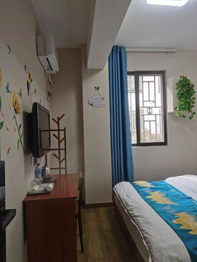 Bedroom, Youlong Inn, Kunming