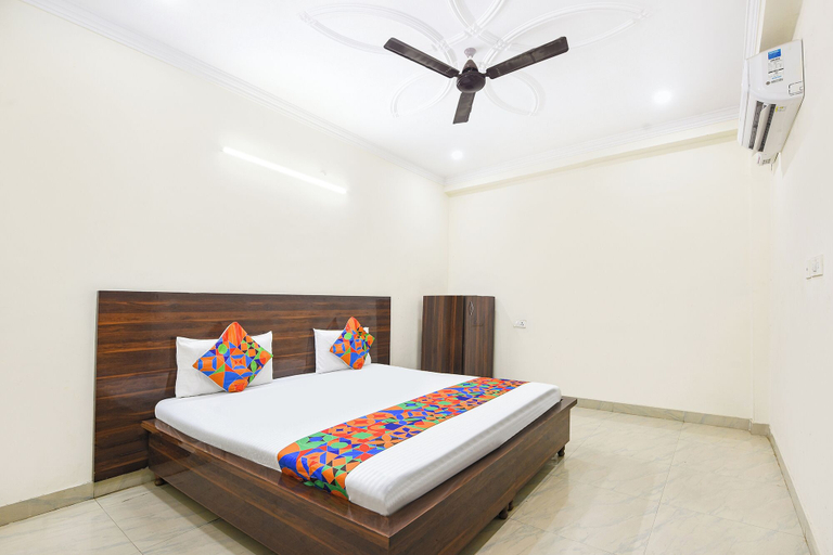 Room 4, Fabhotel Grg Bhawan, Mathura