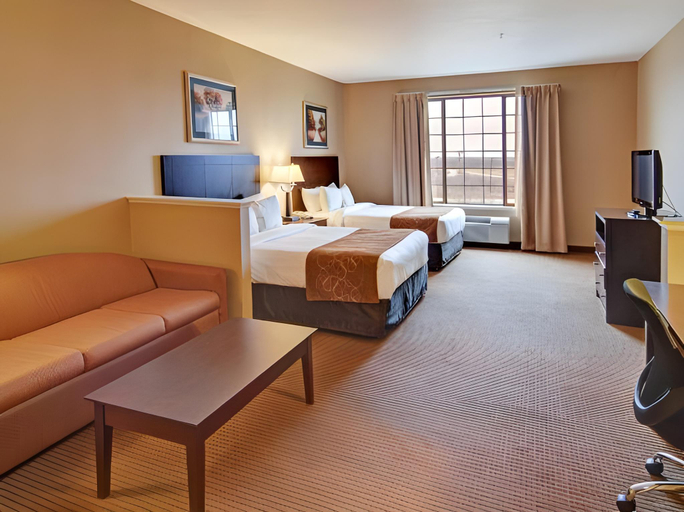 Bedroom 3, Roanoke Suites, Denton