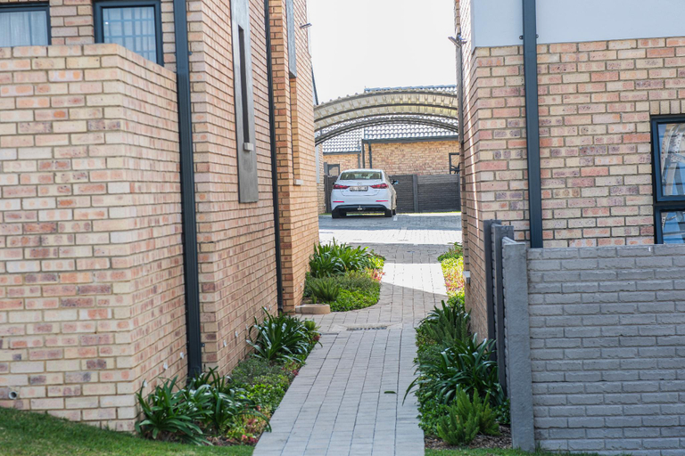 3, Cozy 1-Bedroom Apartment in Secure Estate, Tshwane, City of Tshwane