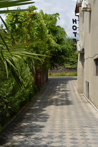 Others 5, Hotel In The Middle of City, Kvareli