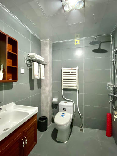 Bathroom 3, Lanzhou Orange Theme Apartment (Lanzhou Central Provincial Museum Branch), Lanzhou