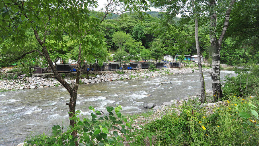 Others 5, Gapyeong Stream Crossing Pension, Gapyeong