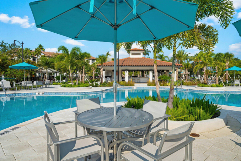 Pool 3, Vc6-105 - 3BR Condo Resort Access Near Disney, Orange