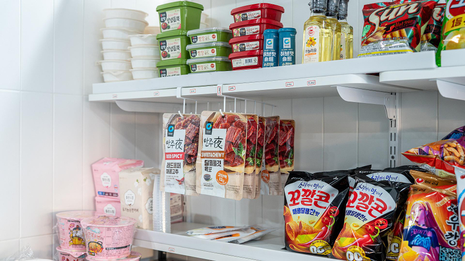 Food & Drinks 5, Daebudo (Yeongheungdo) Zephyrus Onsen Pool Private Pension, Ongjin