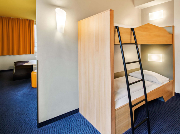 Bedroom 4, B&B Hotel Frankfurt-Hbf, Frankfurt am Main