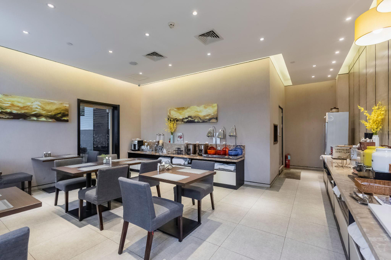 Food & Drinks 4, ホームイン プラスホテル(), Yantai