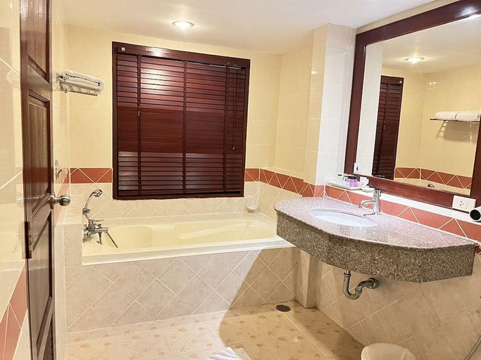 Bathroom 3, B Buri Hotel, Phuket Island