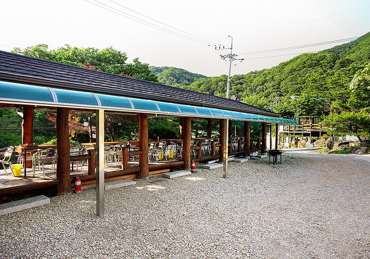 Exterior & Views 1, Yangpyeong Samho Garden Pension, Gapyeong
