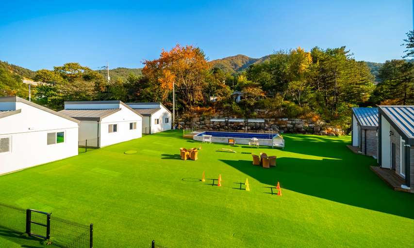 Exterior & Views 1, Gapyeong Bobby Dog Pool Villa, Gapyeong