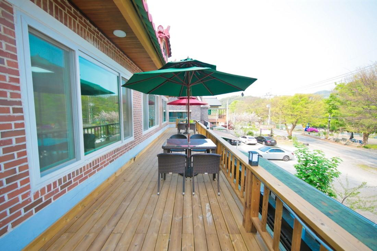 Others 3, Wonju Mountain Pension, Hoengseong