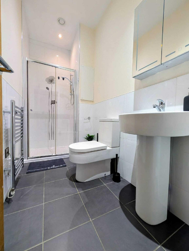 Bathroom 3, Upperhead Row Apartment, Kirklees
