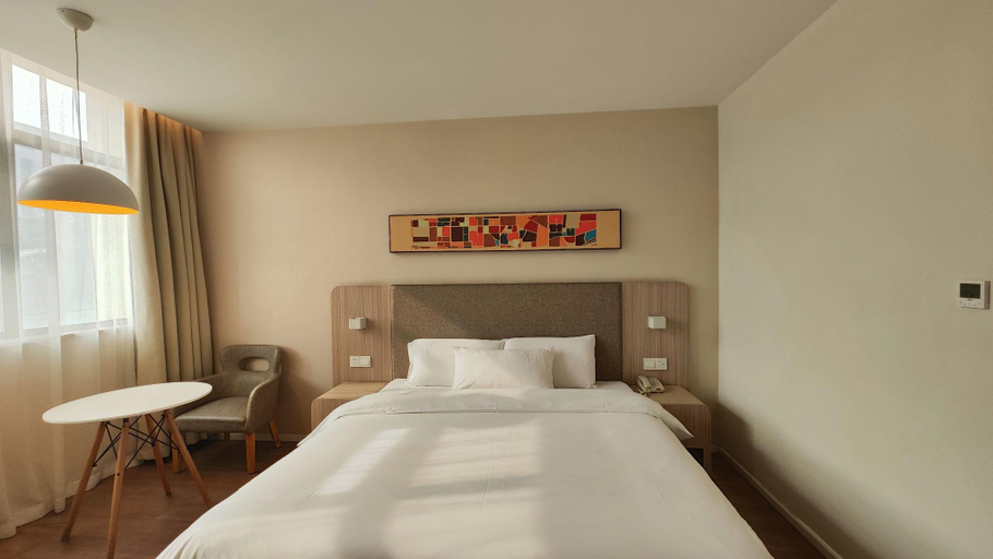 Bedroom 2, HanTing Hotel (Hanzhong Tianhan Avenue Railway Station), Hanzhong