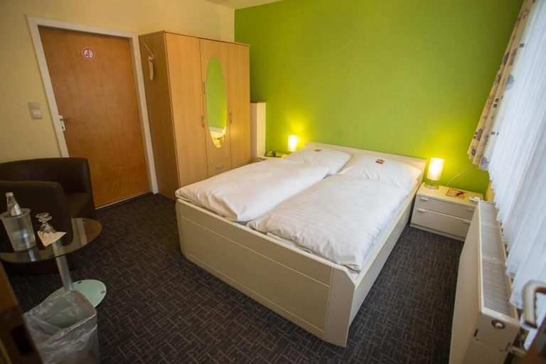 Bedroom 2, Memory Hotel & Restaurant, Goslar