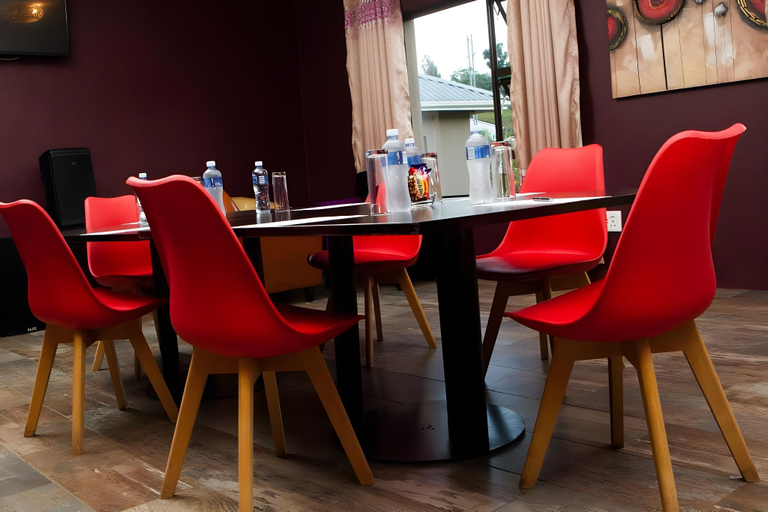 Food & Drinks 5, eMfuleni Lifestyle, Lobamba