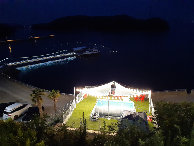 Others 4, Changwon Mango Pension, Masan