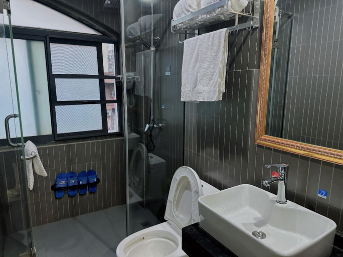 Bathroom 3, Thang Inn Plus Nanchang West Staton Wangcheng New District, Nanchang