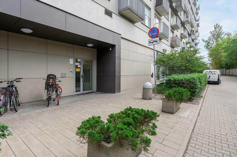 Exterior 2, Lumina 2-room Apart with Balkony & Metro, Warsaw
