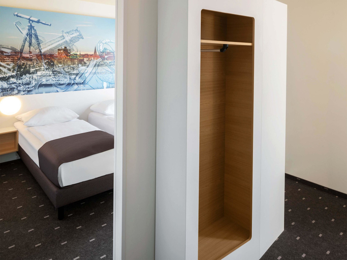 Bedroom 4, B&B Hotel Kiel-Wissenschaftspark, Kiel