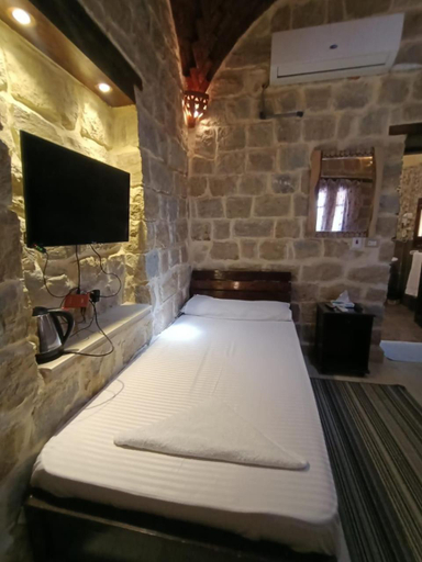 Bedroom 3, palm shadow resort, Yusuf as-Sidiq