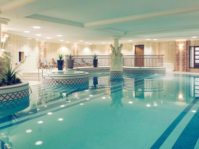 Sport & Beauty 3, Mercure Dartford Brands Hatch Hotel & Spa, Kent