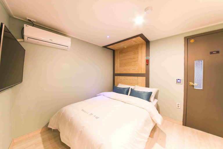 Bedroom 2, Busan Seomyeon Sangkeum, Busanjin