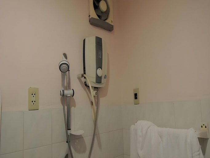 Bathroom, Dien Luc Hotel, District 1