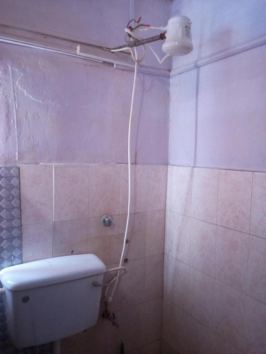 Bathroom 3, 1000 Thousand Psalms Hotel, Makueni