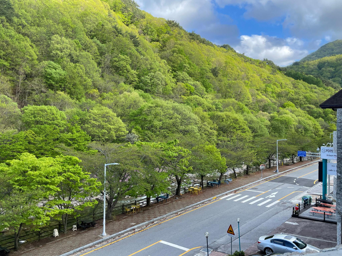 Others 2, Jirisan Kan Hotel, Namwon