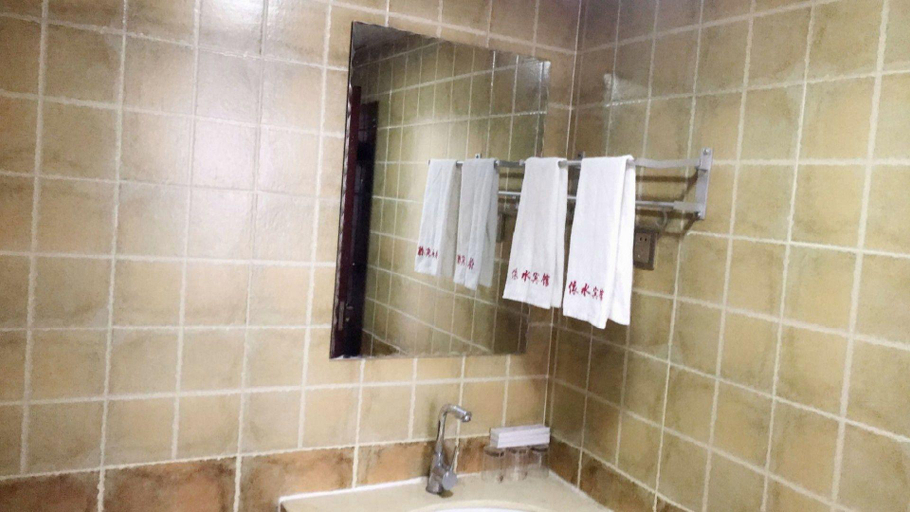 Bathroom, Yishui Hostel, Yanbian Korean