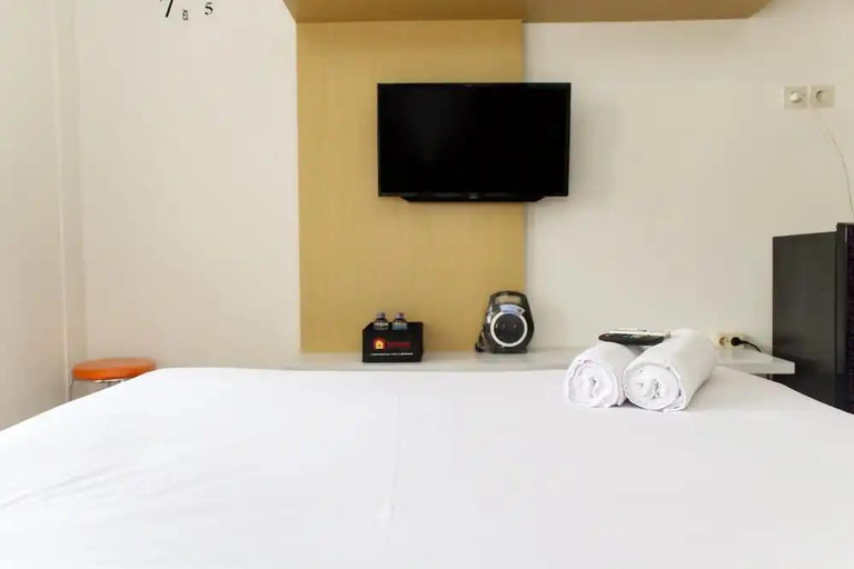 Bedroom 1, Simple and Comfort Studio at Riverview Jababeka Apartment, Cikarang