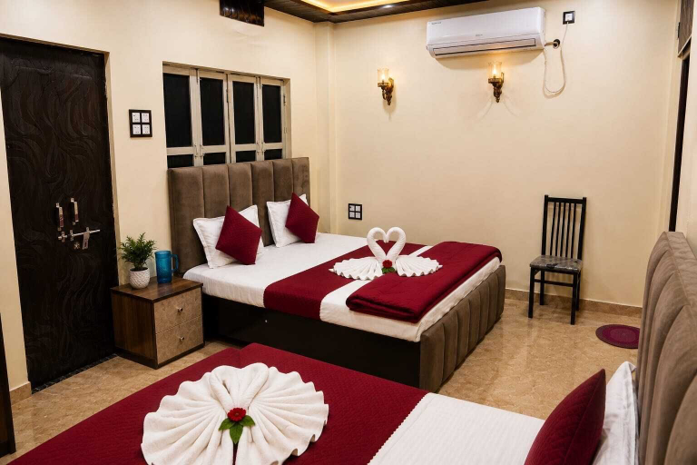Room 5, Gk Palace, Varanasi