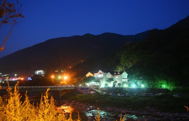 Others, Yangsan Tiara Pension, Miryang