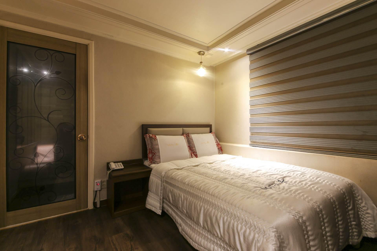 Bedroom, Pocheon View, Pocheon