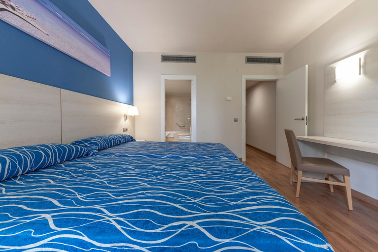 Bedroom 3, Hotel Best Delta, Baleares