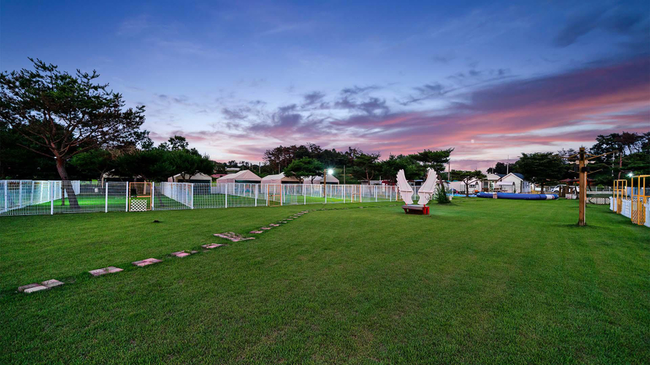 Others 4, Taean Paradox Dog Pension Glamping, Taean