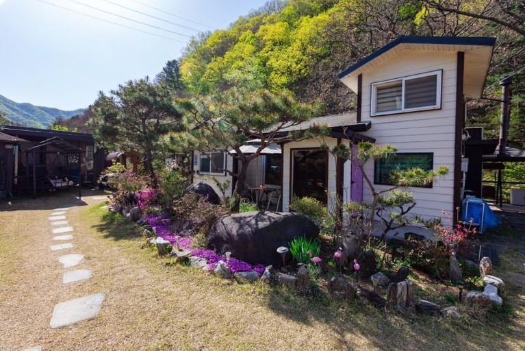 Exterior & Views 1, Gapyeong Hidden Valley Pension, Gapyeong