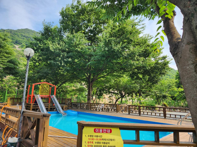Others 3, Miryang Raon Pension, Miryang