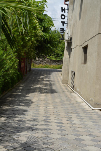 Others 4, Hotel In The Middle of City, Kvareli