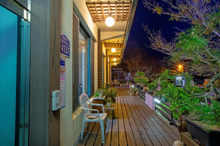 Others 5, Taean Wave Sound Pension, Taean