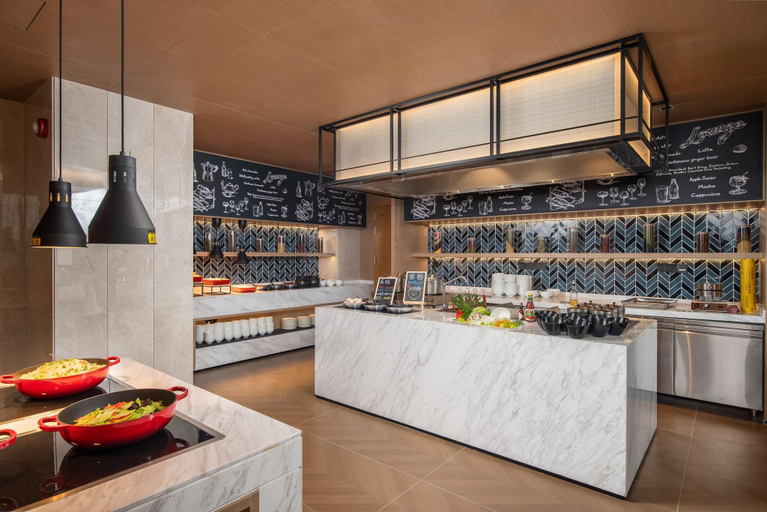 Food & Drinks 4, Fairfield By Marriott Chengdu Hi-tech Zone, Chengdu