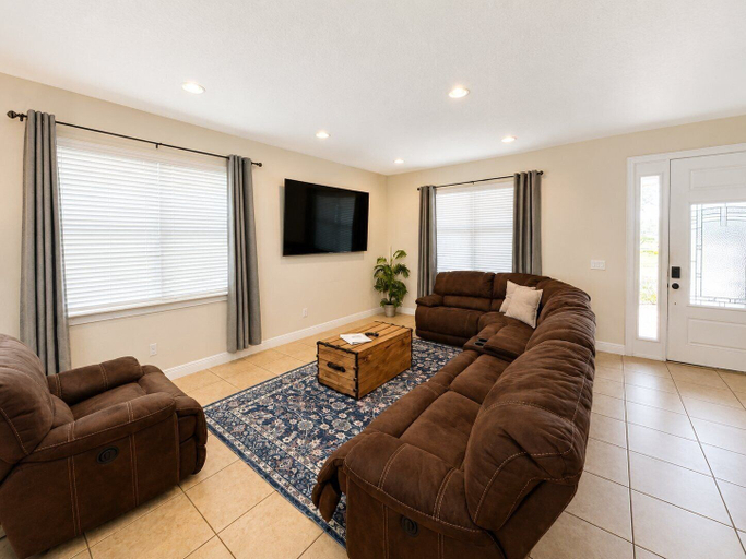 Living area 4, Reunion Resort 6BR Pool Home & Game Room, Osceola