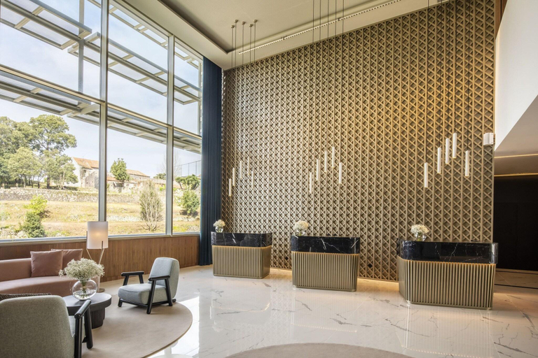 Public Area 4, Renaissance Porto Lapa Hotel, Porto