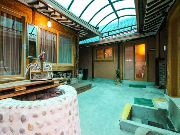 Others 4, Ganghwado Jangbogoo Hanok Pension, Ganghwa