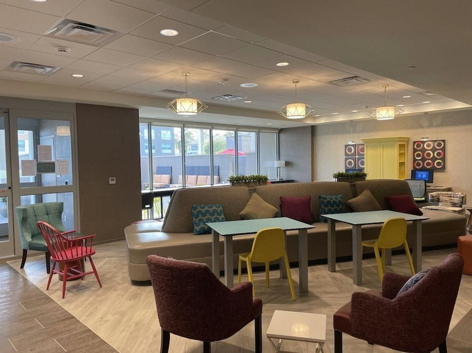 Food & Drinks 5, Home2 Suites by Hilton Phoenix Airport North, Maricopa