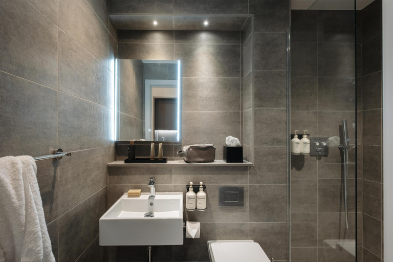 Bathroom 4, The Wellington Glasgow By Adina, Glasgow