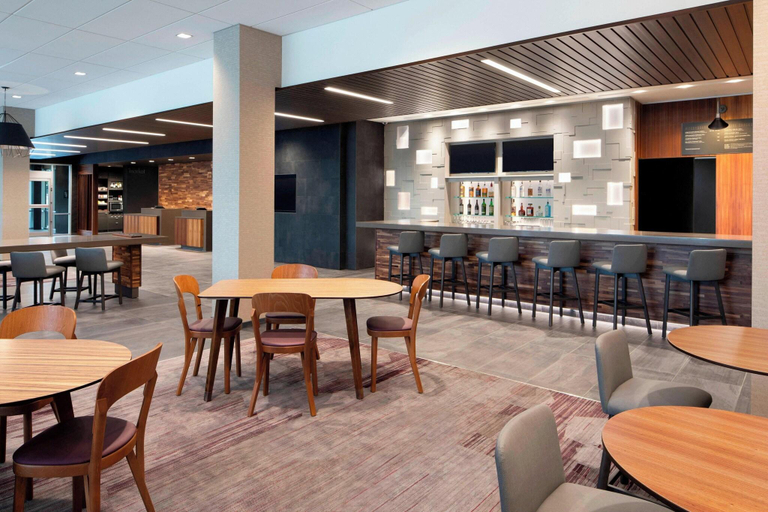 Food & Drinks 5, Courtyard by Marriott Albany Troy/Waterfront, Rensselaer