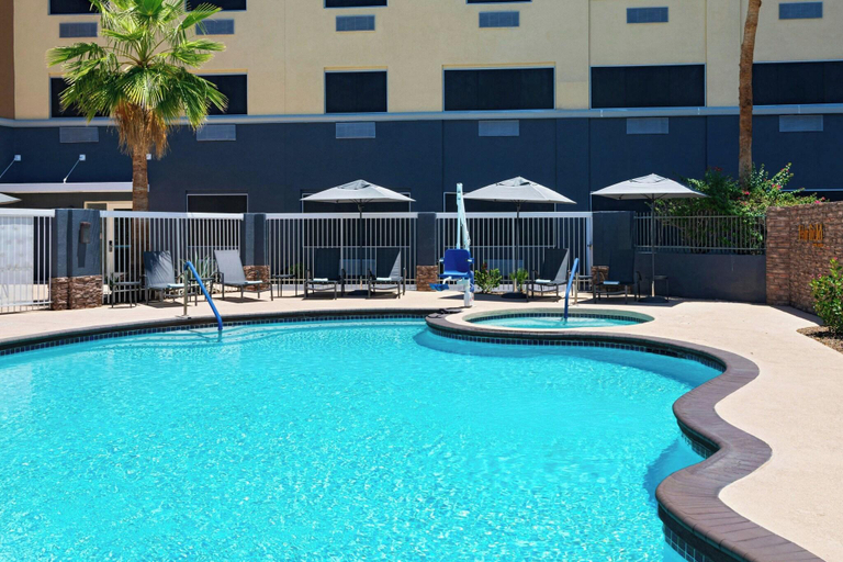 Sport & Beauty 5, Fairfield by Marriott Inn & Suites Phoenix West Chandler, Maricopa