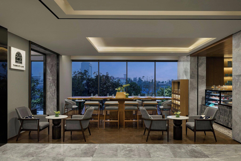 Restaurant 2, Le Méridien Navi Mumbai, Thane